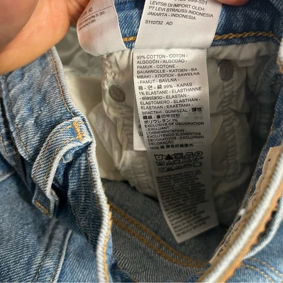 Levi's WEDGIE STRAIGHT JEANS CALLING ALL BLUES Women’s Size 26 - Picture 10 of 11